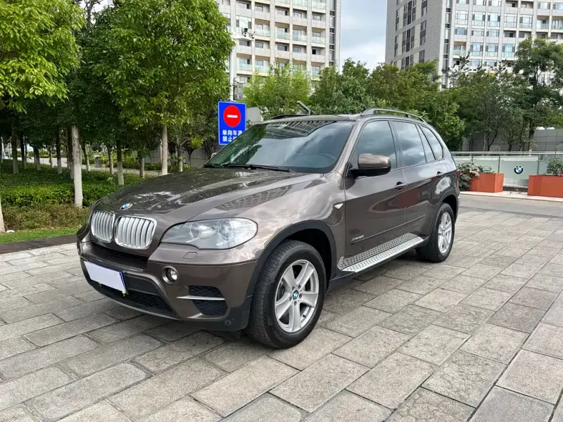BMW X5 (Import), 2012