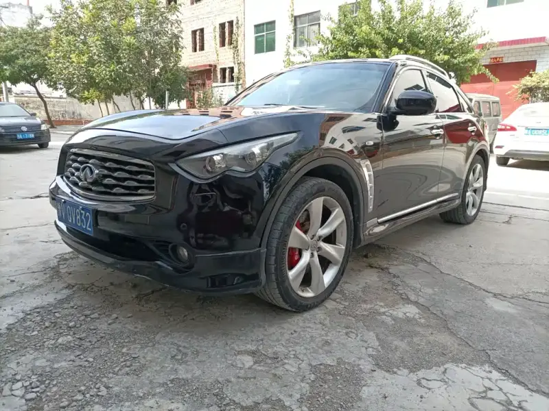 Infiniti FX, 2011