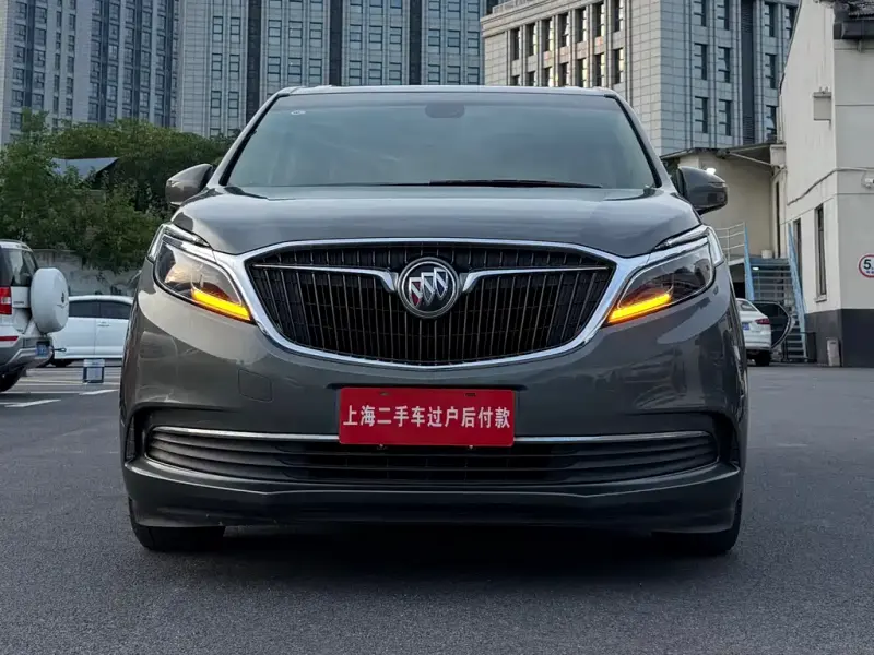 Buick GL8, 2017