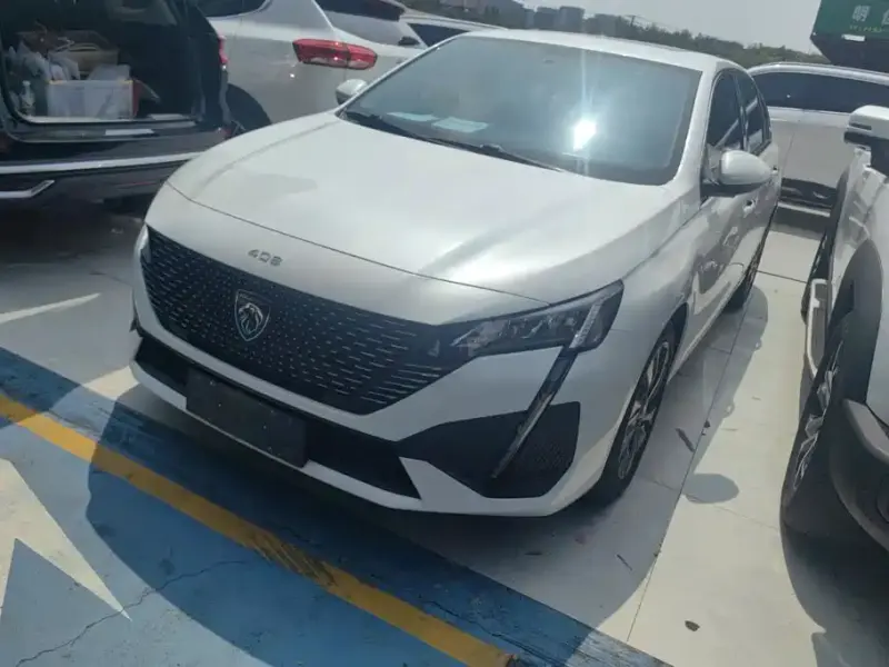 Peugeot 408, 2025
