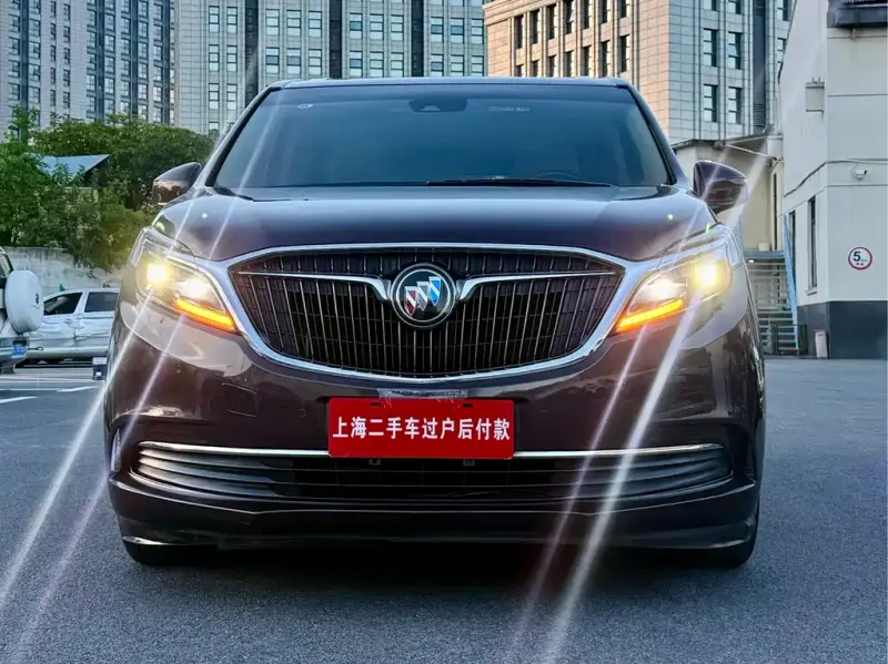 Buick GL8, 2017