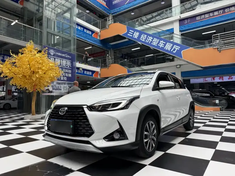 Toyota Yaris L, 2022