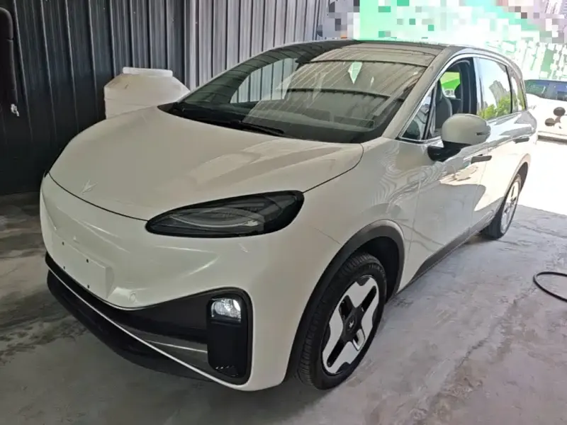 ARCFOX S, 2025