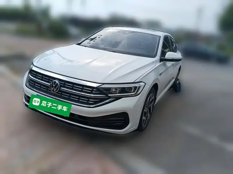 Volkswagen Sagitar, 2022