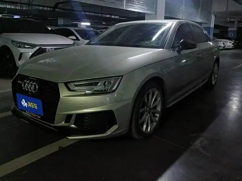 Audi A4L, 2018 — фото 1