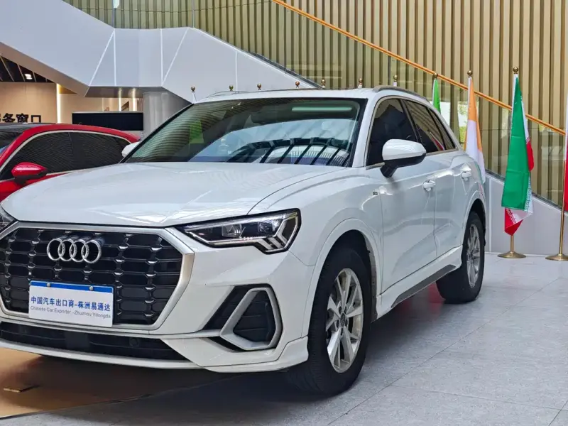 Audi Q3, 2019 — фото 1