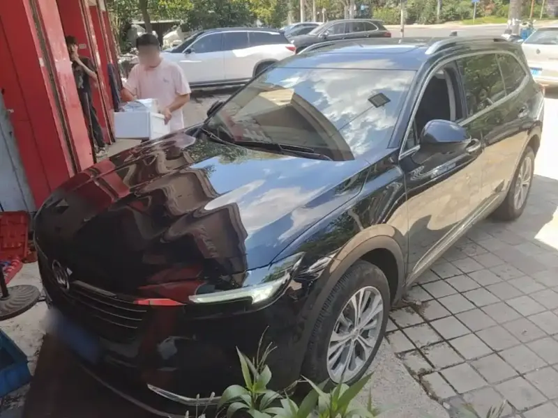 Buick Envision Plus, 2022