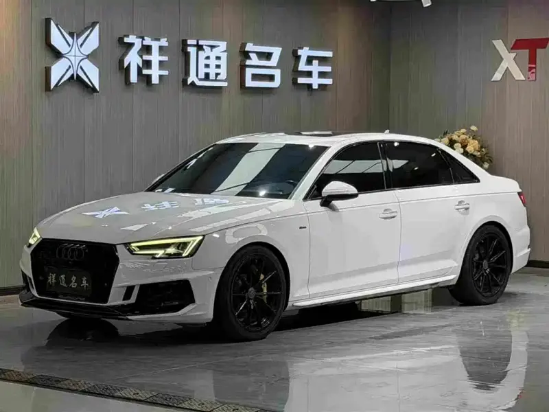 Audi A4L, 2019 — фото 1