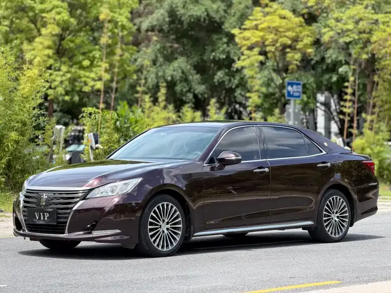 Toyota Crown, 2018