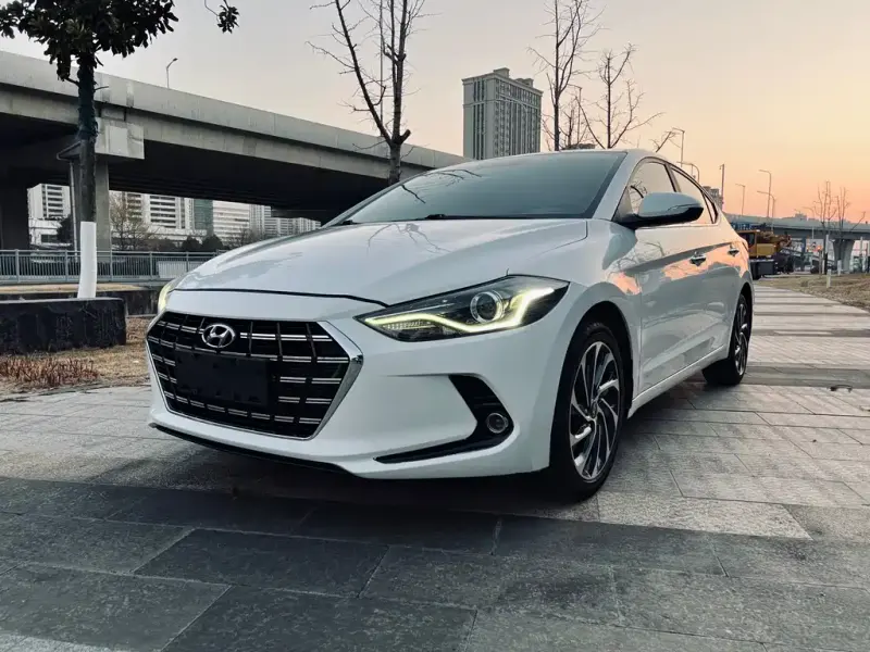Hyundai Elantra, 2020