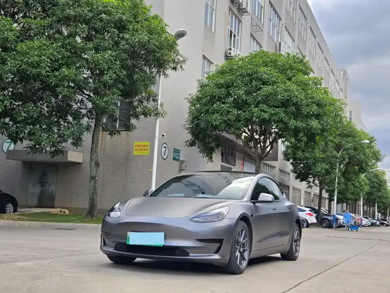 Tesla Model 3, 2021