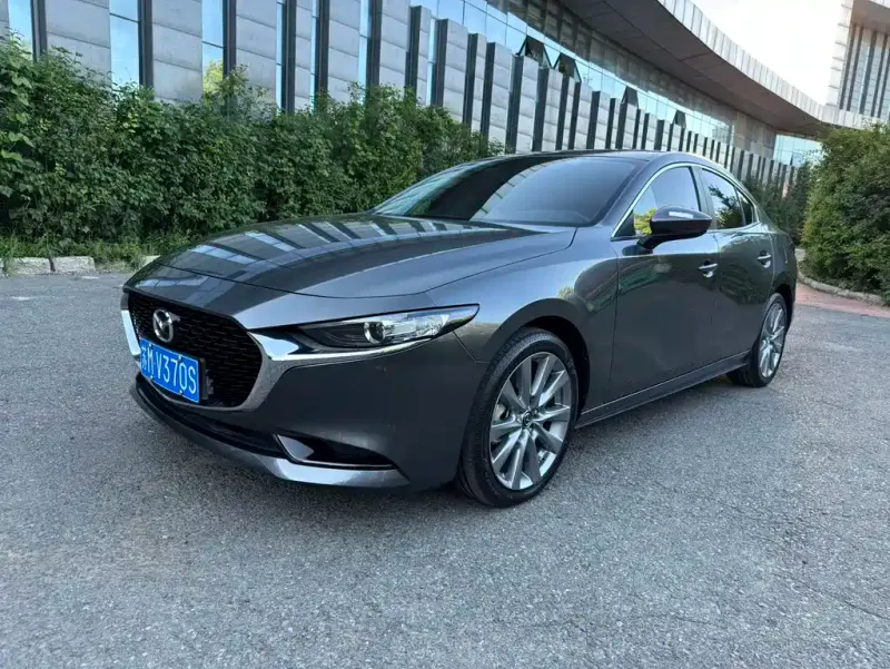 Mazda 3 Axela, 2024