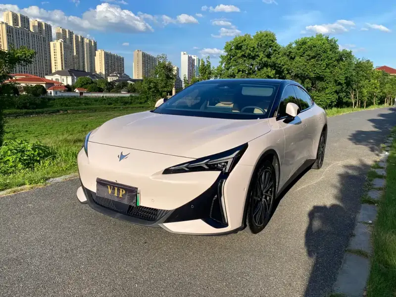 ARCFOX Alpha S5, 2025