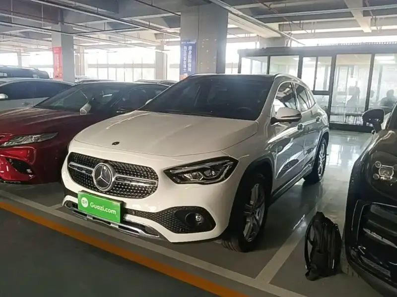 Mercedes-Benz GLA, 2022 — фото 1