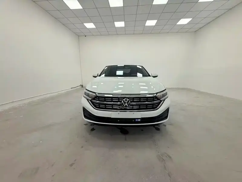 Volkswagen Sagitar, 2022