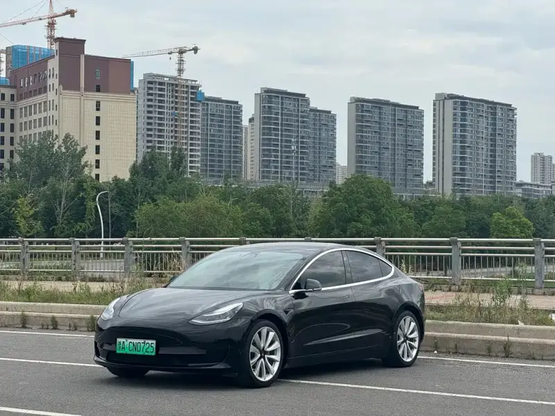 Tesla Model 3, 2020
