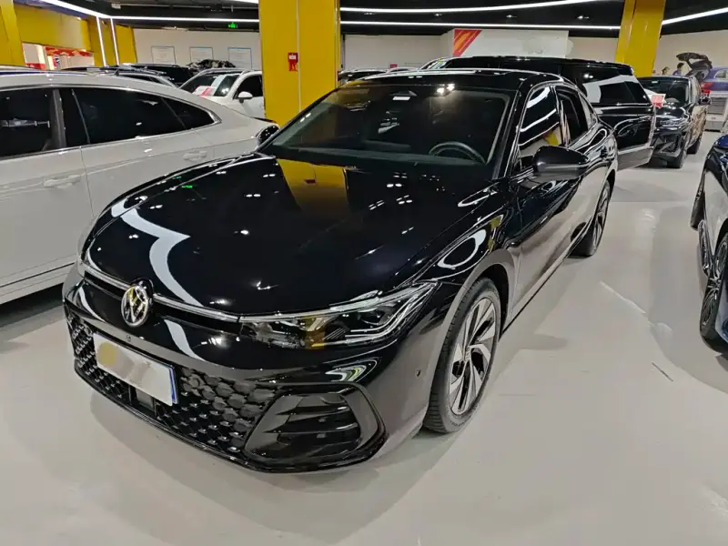 Volkswagen Passat, 2025