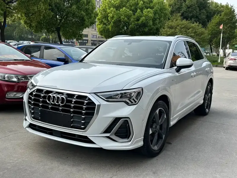 Audi Q3, 2021