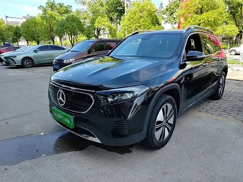 Mercedes-Benz EQB, 2023