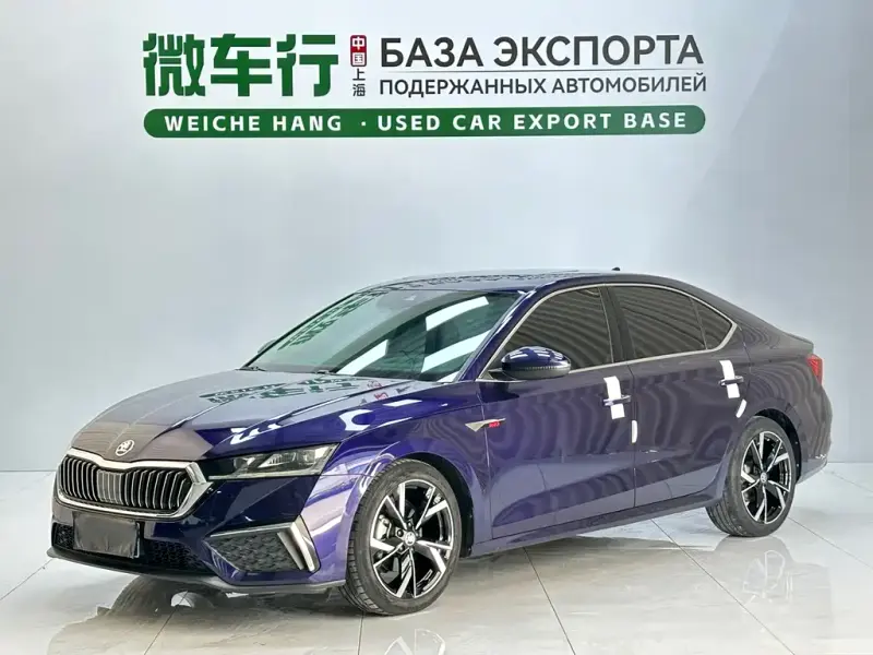 Skoda Octavia, 2022 — фото 1
