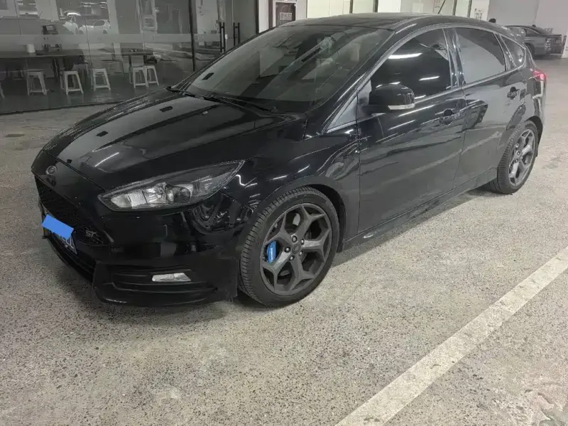 Ford Focus (Import), 2018
