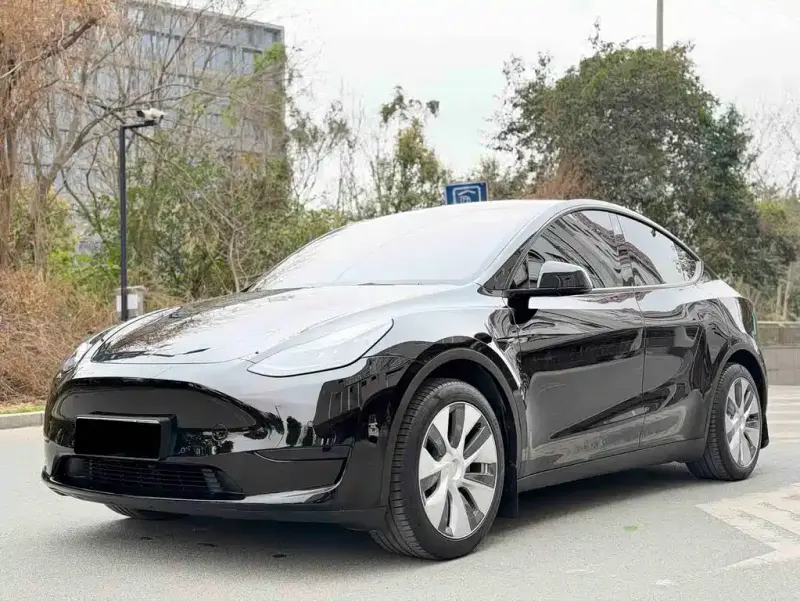 Tesla Model Y, 2023