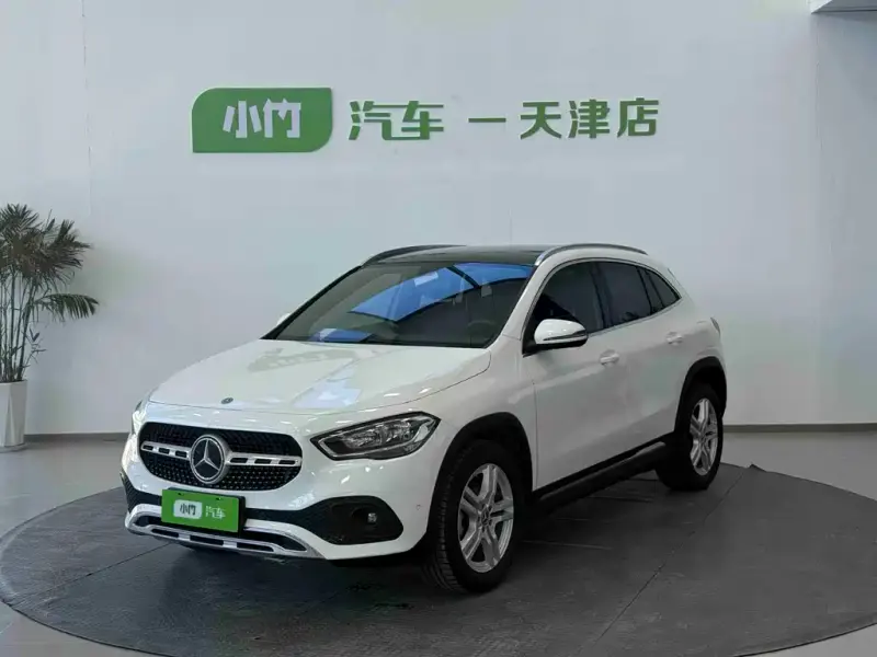 Mercedes-Benz GLA, 2020 — фото 1