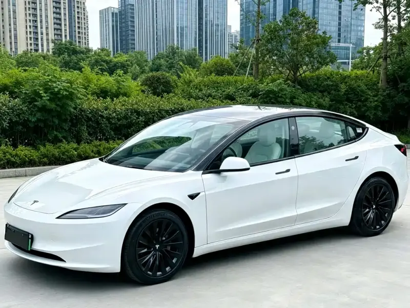 Tesla Model 3, 2024