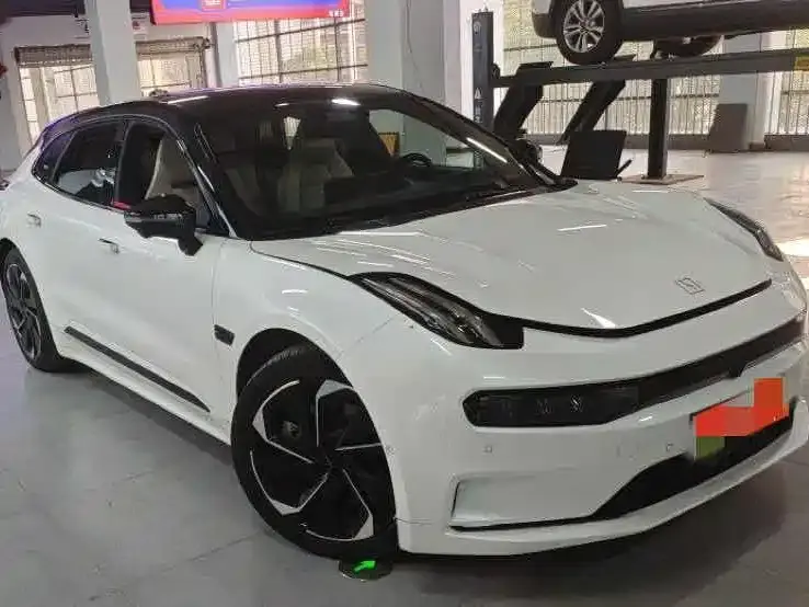 Zeekr 001, 2023