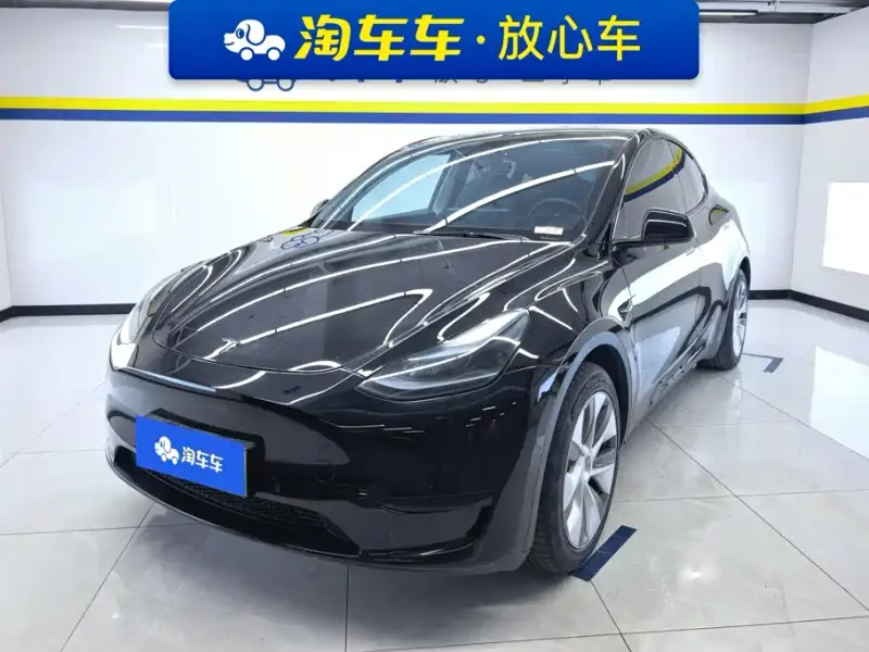 Tesla Model Y, 2022