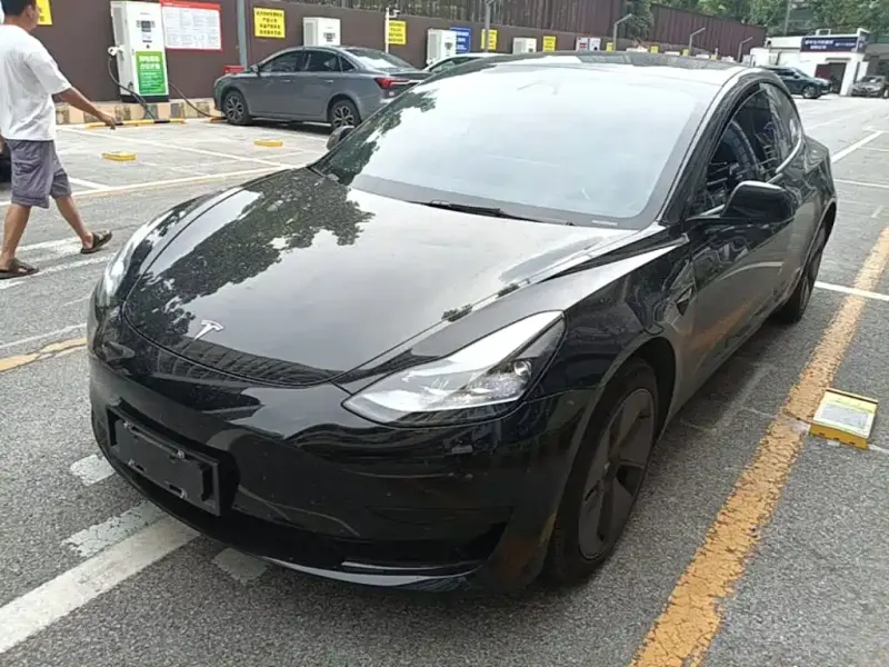 Tesla Model 3, 2023