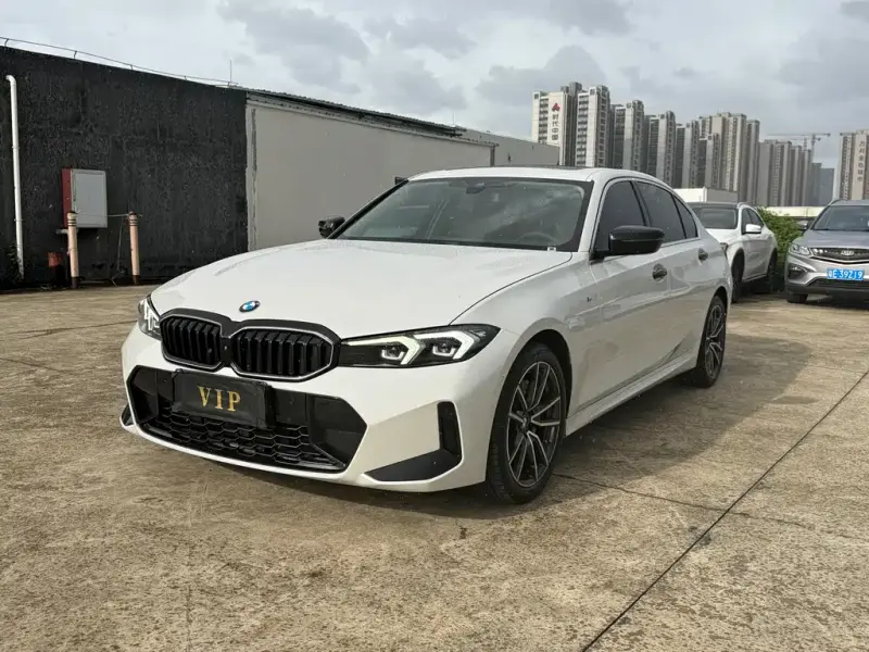 BMW 3 Series, 2023