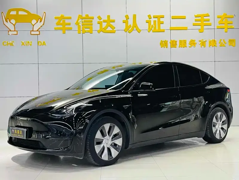 Tesla Model Y, 2022