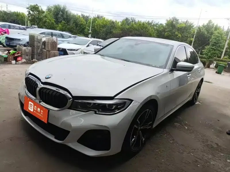 BMW 3 Series, 2022