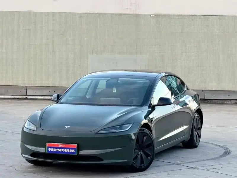 Tesla Model 3, 2024