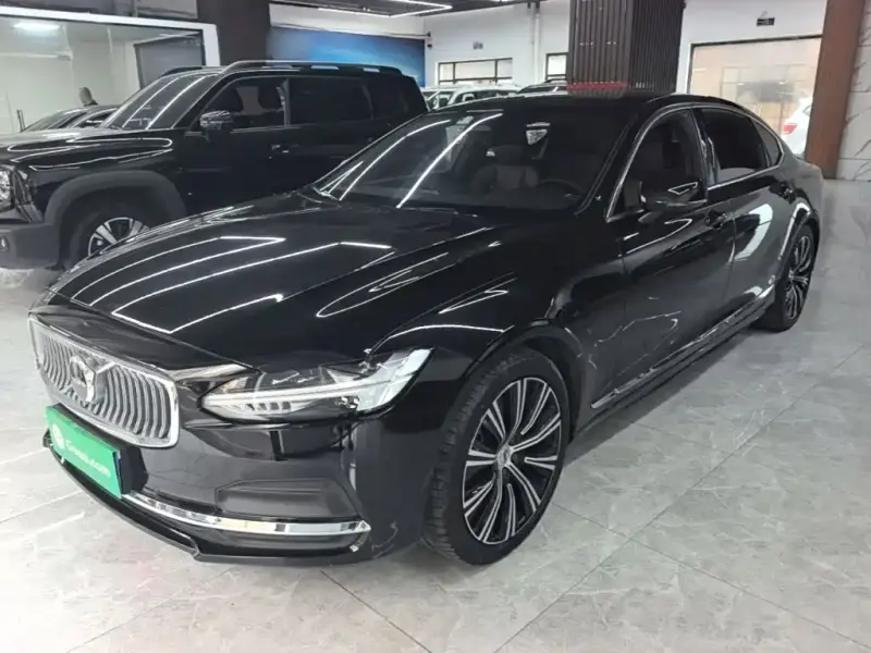 Volvo S90, 2023