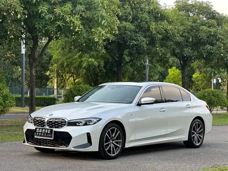 BMW 3 Series, 2023