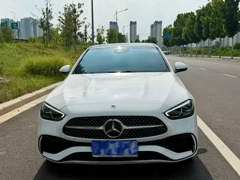 Mercedes-Benz C-Class, 2025