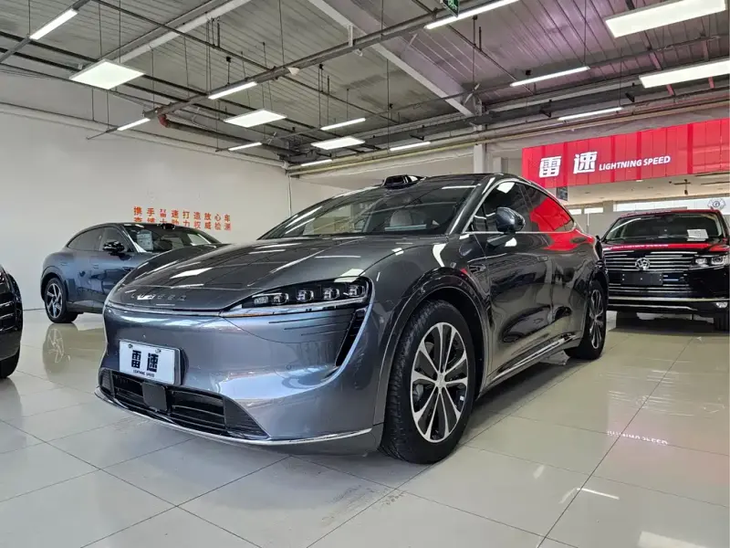 Luxeed Zhijie R7, 2025
