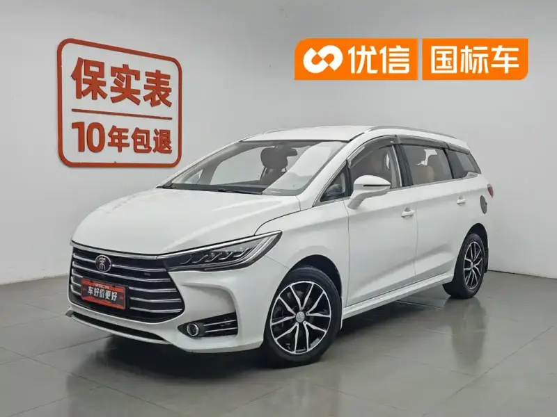 BYD MAX, 2018