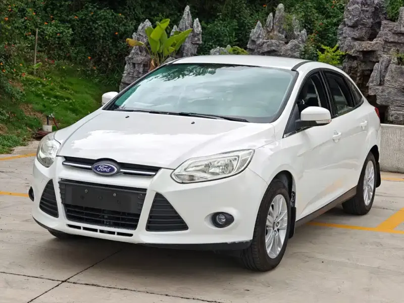 Ford Focus, 2013 — фото 1
