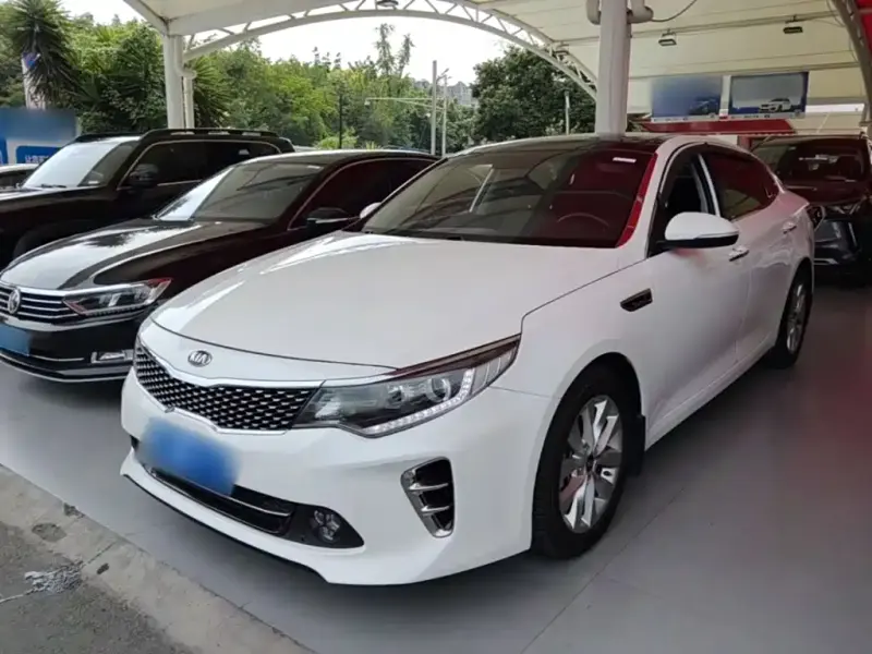 Kia K5, 2015
