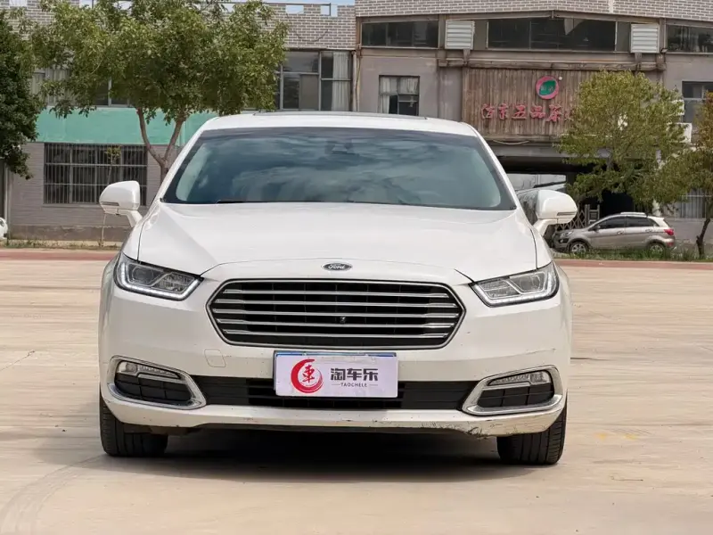 Ford Taurus, 2018