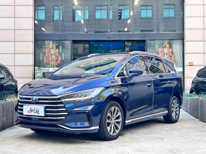 BYD MAX, 2020 — фото 1