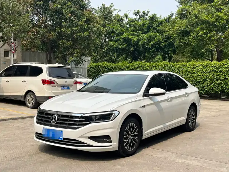 Volkswagen Sagitar, 2020