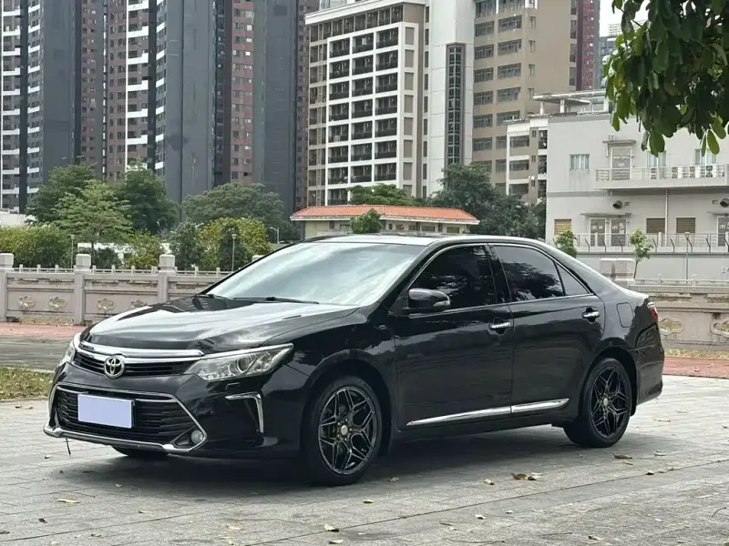 Toyota Camry, 2016
