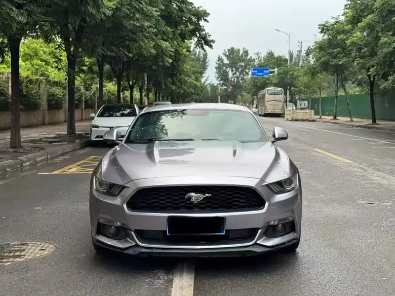Ford Mustang, 2015