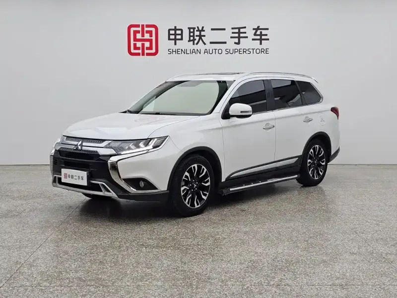 Mitsubishi Outlander, 2019 — фото 1