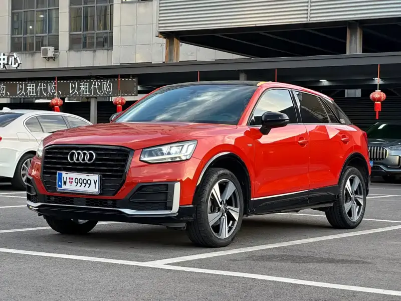 Audi Q2L, 2021