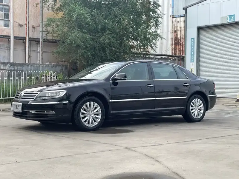 Volkswagen Phaeton, 2013